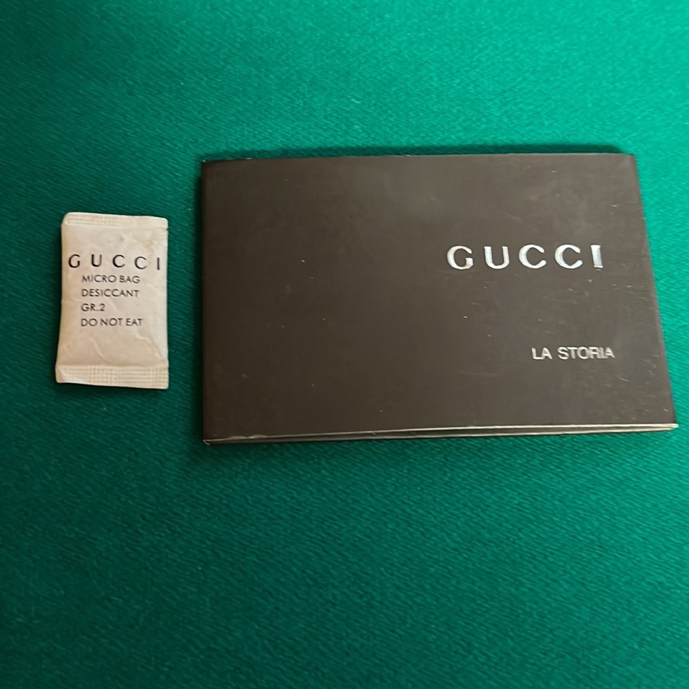 Gucci logo blue canvas with leather trim. - Picture 7 of 9